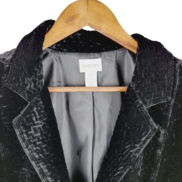 Chico's black Velvet blazer size 1 (M) - Picture 2 of 12